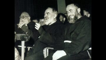 Padre Pio Chiede A Dio Di Far Vivere Angelo Per Altri 10 Anni