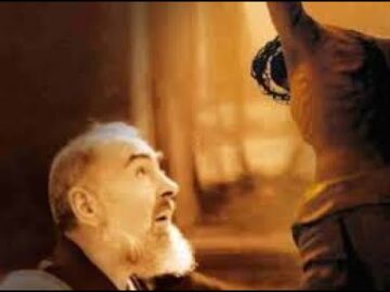Padre Pio: Gesù Ti Ama