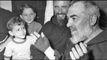 Padre Pio Le Disse: Tu Guarirai