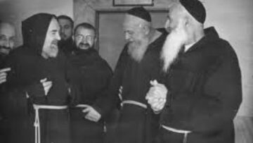 Padre Pio Prega Per LOrdine Dei Frati Cappuccini
