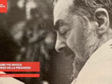 Padre Pio Invoca Il Soccorso Della Preghiera