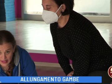 Allungamento Gambe (Un Giorno, Un Allenamento 13 Ottobre)