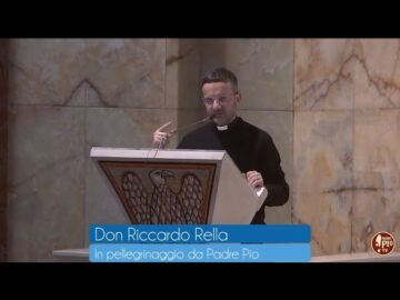 Con Don Riccardo Rella E I Pellegrini Di Andria Da Padre Pio
