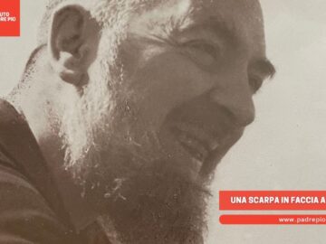 Una Scarpa In Faccia A Padre Pio