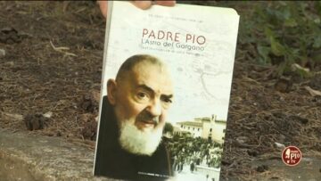 Giovanni Savino Il Distratto Attratto Da Padre Pio (Dritto Al Cuore 16 Settembre 2023)