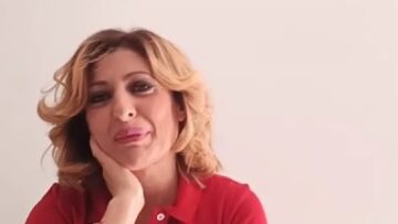 Giornata Mondiale Degli Insegnanti, Intervista Alla Prof. Angela De Leo, Top3 Teacher Of Year 2023