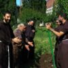 Giovani Frati Alle Prese Con La Raccolta Delle Patate (Laudato Sii 1 Ottobre 2023)