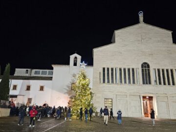 San Giovanni Rotondo. Santuario Di Padre Pio. Inaugurazione Presepe E Accensione Albero Di Natale