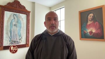 El Bautismo De Jesús. La Voz Del Padre Pio. Fr. Hugo Mejia Morales