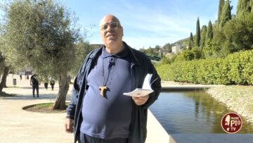 Teresa Di Liseiux: Entro Nel Carmelo Per Salvare Le Anime (Dritto Al Cuore 22 Gennaio 2024)