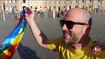 Sui Passi Di Francesco In Cammino Per L’accessibilità E Per La Pace,l’arrivo In Piazza San Pietro.