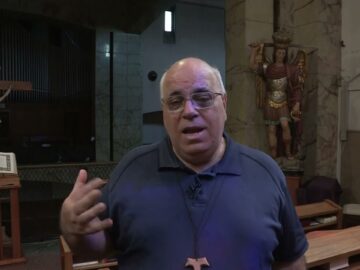 Con Il Rosario Madonna Intercedere Per Noi (Dritto Al Cuore 28 Ottobre 2024)