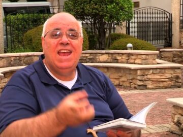 Padre Pio E Le Comunioni Sacrileghe Dei Sacerdoti (Dritto Al Cuore 13 Ottobre 2024)