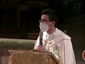 Dio Ci Accoglie Nonostante I Nostri Interrogativi. Adorazione Eucaristica Vocazionale