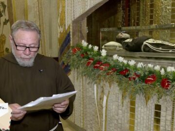 Caro Padre Pio, Non Ti Ho Mai Chiesto Niente, Ma Questa Volta Ho Bisogno Del Tuo Aiuto