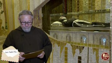 Caro Padre Pio, Sto Vivendo Una Situazione Difficile, Quasi Paradossale