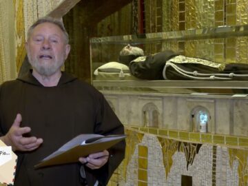Caro Padre Pio, Ti Ringraziamo Per Essere Stato Accanto A Noi Nei Momenti Difficili