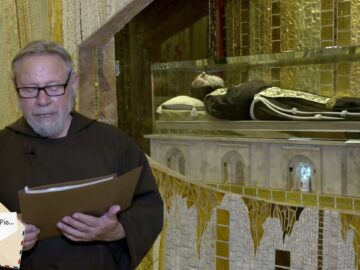 Caro Padre Pio, Ti Scrivo Per Chiederti Preghiere, Il Mio Stato Danimo è Molto Turbato..