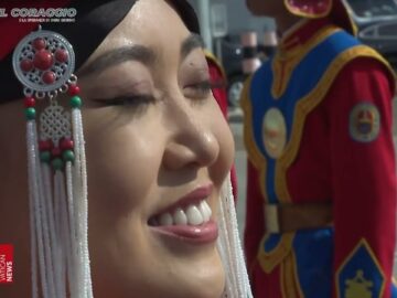 La Terra Dalleterno Cielo Blu