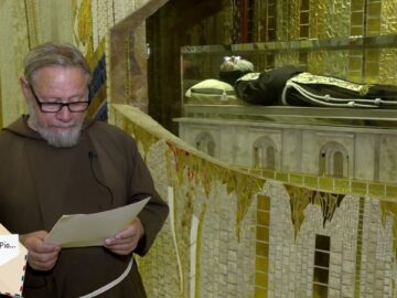 Caro Padre Pio, Intercedi Per La Guarigione Di Mia Cognata