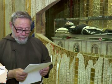 Caro Padre Pio, Ti Prego, Aiutami A Riconquistare Mio Marito.