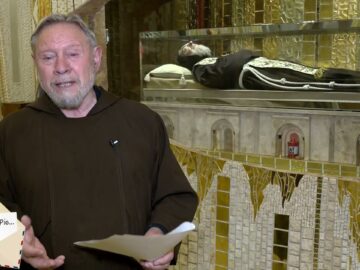 Caro Padre Pio, Aiuta Mio Figlio A Superare Un Esame Universitario