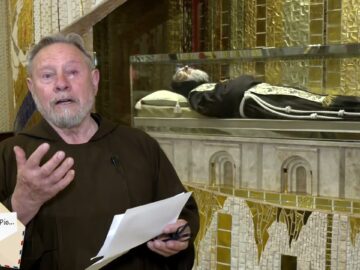 Caro Padre Pio, Prega Per Me E Mia Moglie Affinché Torni La Pace E La Serenità