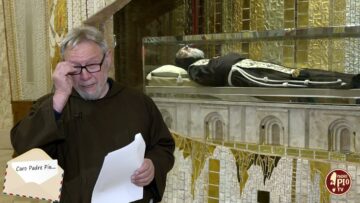 Caro Padre Pio, Sento La Mia Anima Buia E Triste, Aiutami