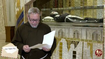 Caro Padre Pio, Ti Chiediamo Di Pregare Per La Pace Nella Nostra Famiglia