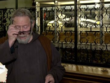 Caro Padre Pio, Ti Chiedo La Pace Tra I Miei Figli