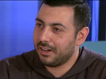 Giovani In Preghiera: L’adorazione Eucaristica Su Padre Pio TV