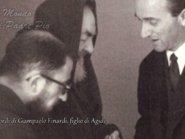 Il Mondo Di Padre Pio. Gli Ha Portato Via Di Tutto.