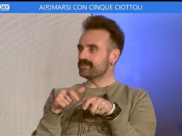 “A(r)marsi Con Cinque Ciottoli” Don Roberto Faccenda“Una Bella Storia Al Giorno Verso Il Natale”