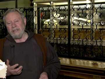 Caro Padre Pio, Aiuta La Mia Amica Infermiera A Ritrovare La Salute Per Sé Stessa