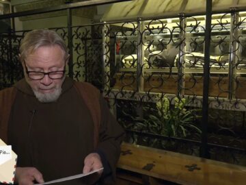 Caro Padre Pio, Invoca Al Signore Laiuto Per La Mia Famiglia