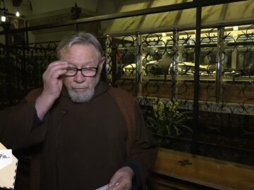 Caro Padre Pio, Ti Affido La Mia Mamma Affinché Possa Ritrovare La Voglia Di Vivere