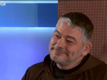 Fr. Andrea Cova Si Racconta: Don Rosini, Chiara Corbella E Una Fede Che Consola