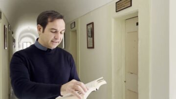 Padre Pio: Ubbidisci, Vai Tranquillo E Vedrai, Diventerai Sacerdote