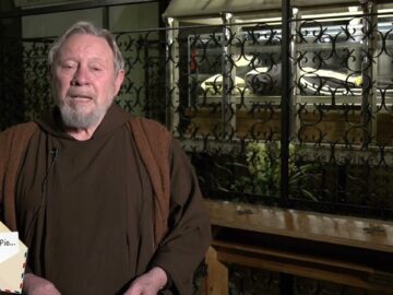 Caro Padre Pio, Aiuta Tutti I Bimbi Che Soffrono Per La Guerra