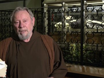 Caro Padre Pio, Prega Anche Per Le Mie Amiche Che Mi Stanno Sempre Vicine