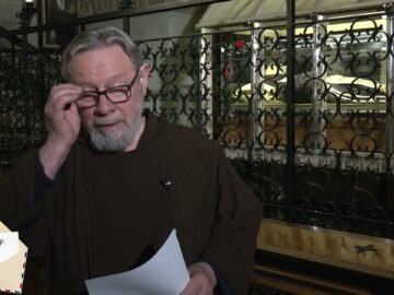 Caro Padre Pio, Aiutami A Pregare Ed Essere Ascoltata