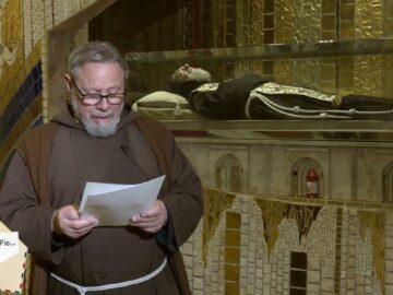 Caro Padre Pio, Ti Ringrazio Per Aver Ascoltato Le Nostre Preghiere E Suppliche