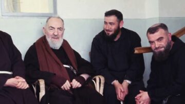 Padre Pio E La Camera Ardente Nella Verandina Del Convento
