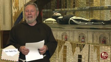 Caro Padre Pio, Sei Il Cireneo Di Tutti, Aiutami A Sostenere La Mia Croce