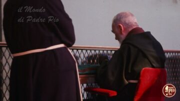 Il Mondo Di Padre Pio. La Giornata Di Padre Pio Era Una Preghiera Continua.