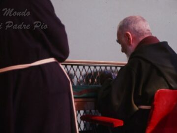 Il Mondo Di Padre Pio. La Giornata Di Padre Pio Era Una Preghiera Continua.