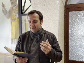 Padre Pio E Il Soldato Con Il Rosario