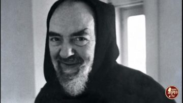 Ti Vengo A Cercare. Ho Invocato Padre Pio E Ho Sentito Il Profumo Delle Stimmate.